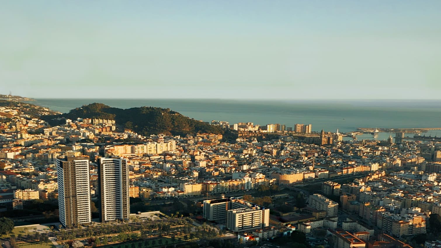 2 soverom Leilighet til salgs i Malaga by med svømmebasseng garasje - € 429 000 (Ref: 9616566)