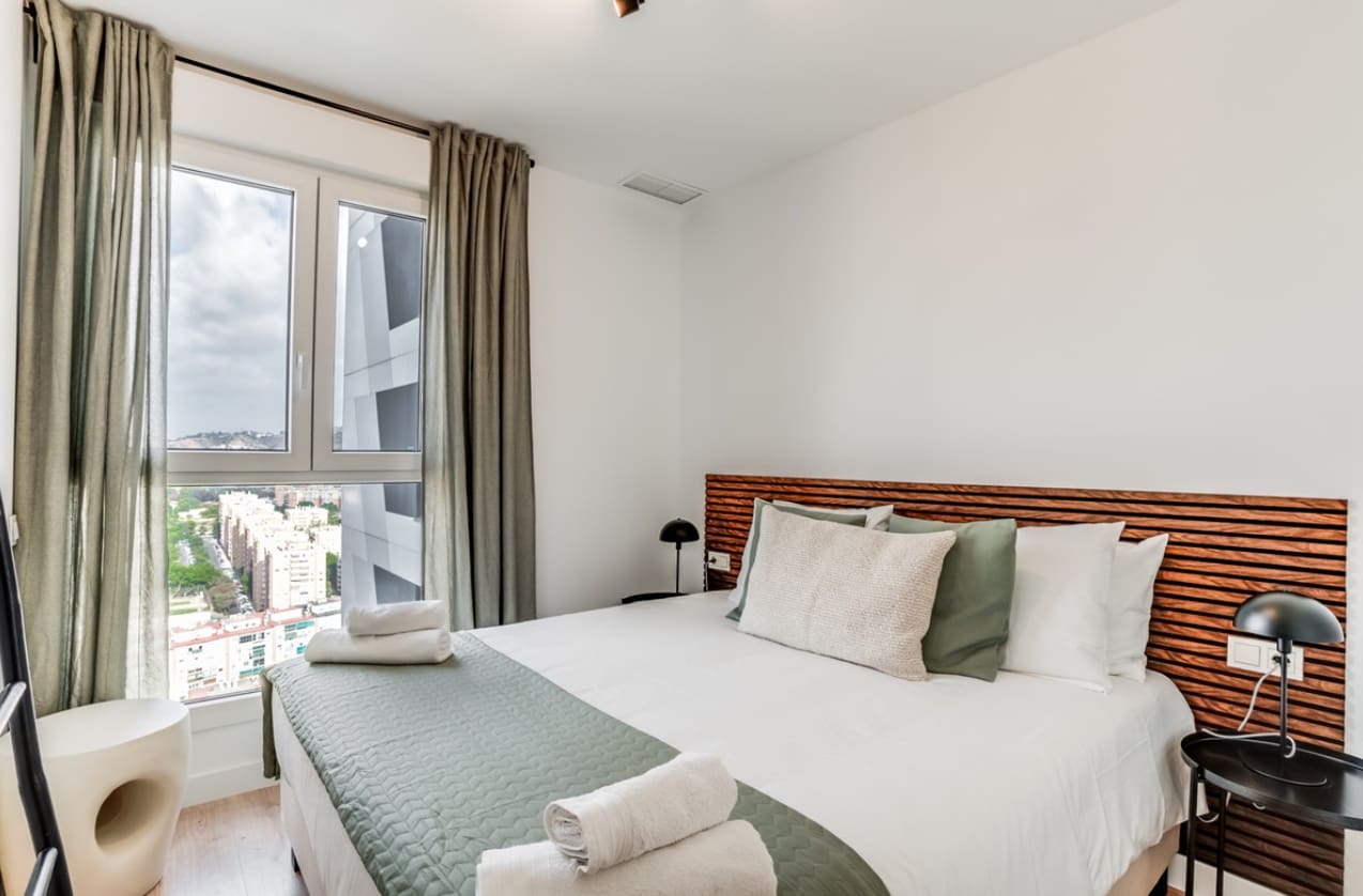 2 sovrum Lägenhet till salu i Malaga stad med pool garage - 419 000 € (Ref: 9616566)