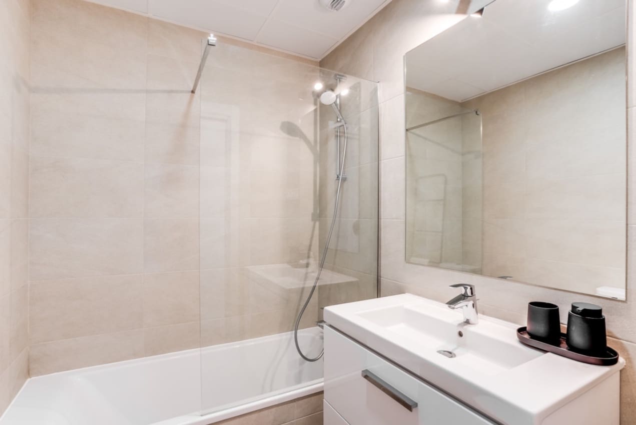 2 sovrum Lägenhet till salu i Malaga stad med pool garage - 419 000 € (Ref: 9616566)
