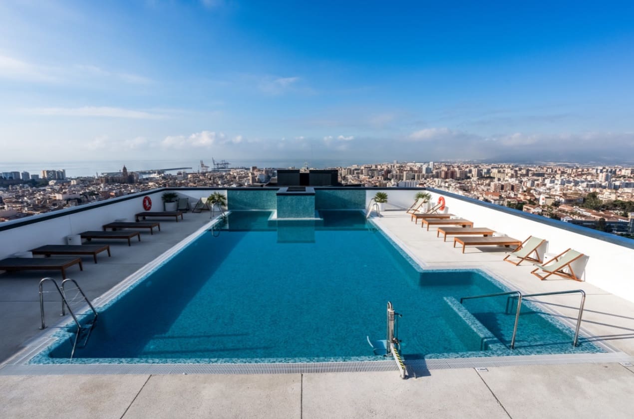2 sovrum Lägenhet till salu i Malaga stad med pool garage - 419 000 € (Ref: 9616566)
