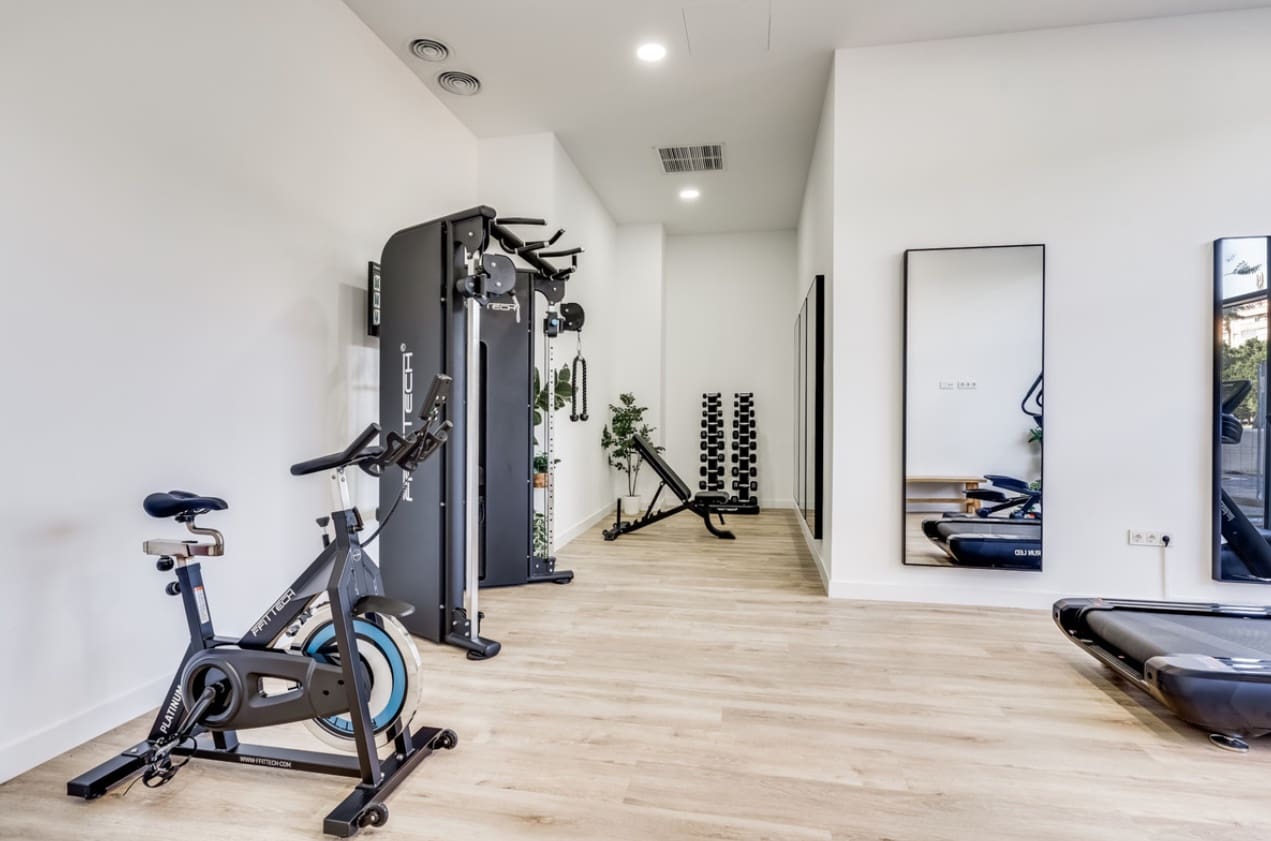 2 sovrum Lägenhet till salu i Malaga stad med pool garage - 419 000 € (Ref: 9616566)