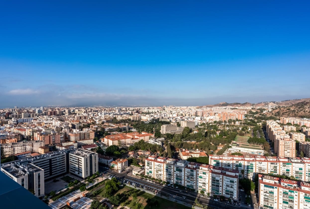 2 sovrum Lägenhet till salu i Malaga stad med pool garage - 419 000 € (Ref: 9616566)