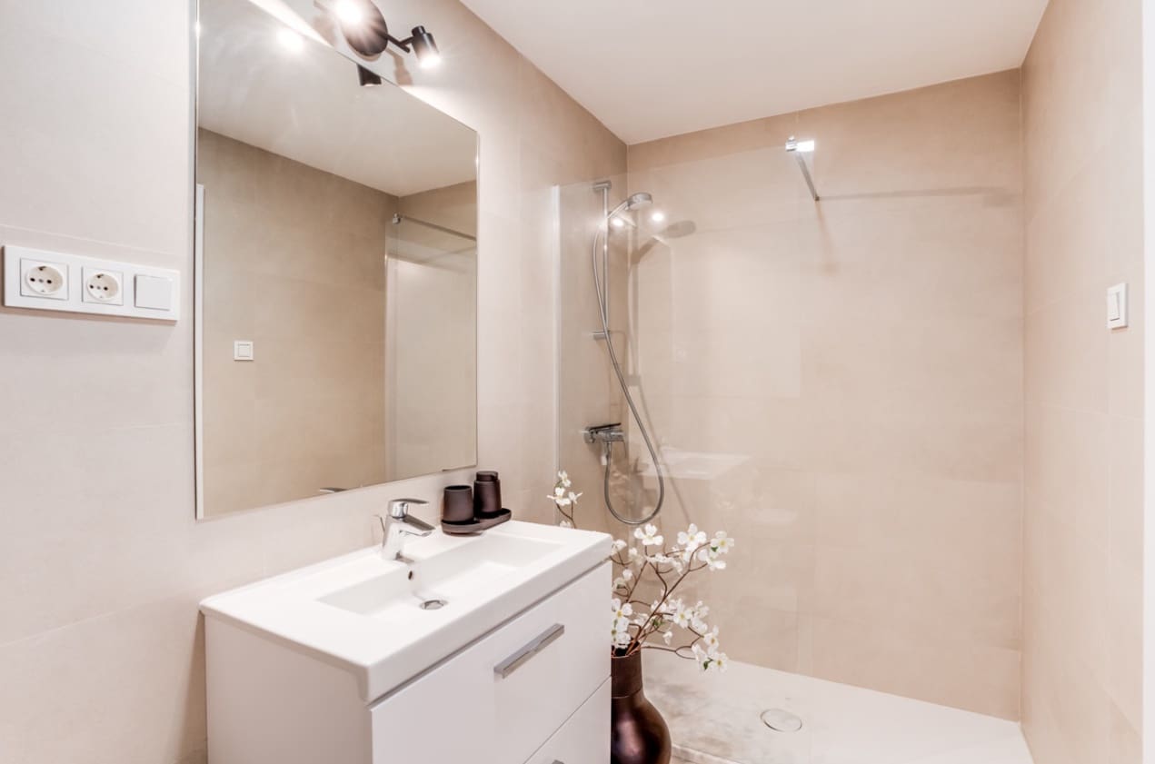 2 sovrum Lägenhet till salu i Malaga stad med pool garage - 419 000 € (Ref: 9616566)