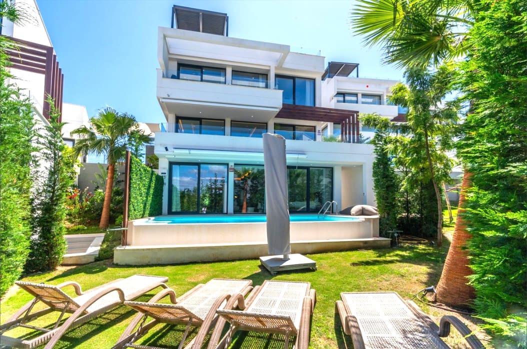 4 sypialnia Willa na sprzedaż w La Cala de Mijas z basenem garażem - 1 150 000 € (Ref: 9616569)