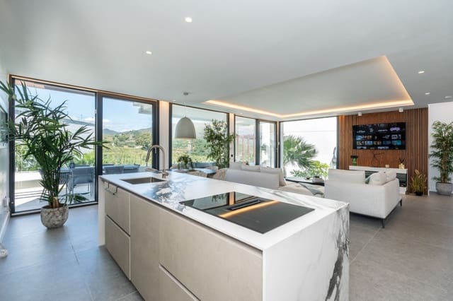 4 chambre Villa/Maison à vendre à La Cala de Mijas, Mijas avec piscine garage - 1 150 000 € (Ref: 9616569)