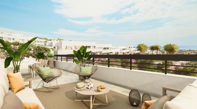 Apartamento de 2 habitaciones en New Golden Mile, Estepona en venta con piscina garaje - 387.000 € (Ref: 9616571)