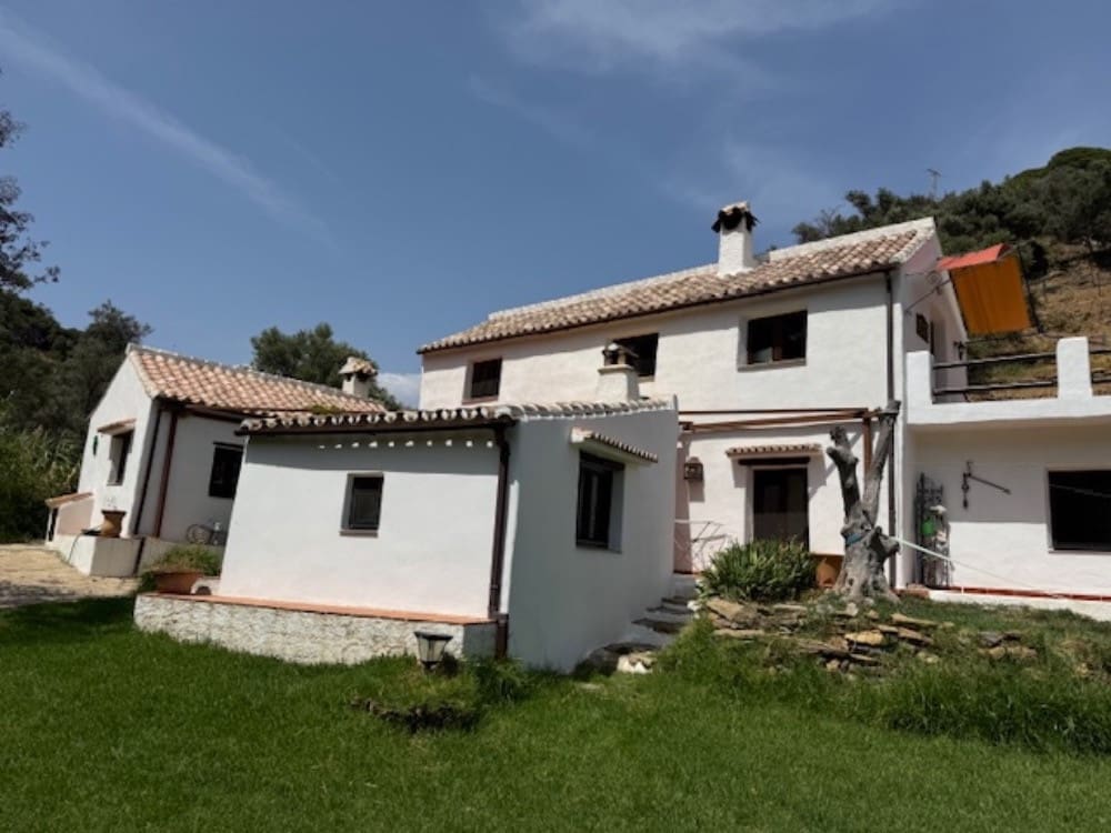 4 sypialnia Willa na sprzedaż w Casares z basenem - 775 000 € (Ref: 9616573)