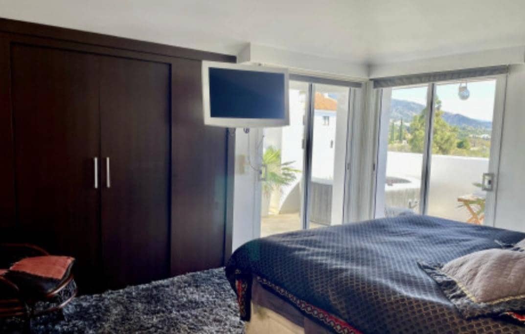 2 makuuhuone Kattohuoneisto myytävänä paikassa Marbella mukana uima-altaan 
autotalli - 650 000 € (Ref: 9616581)