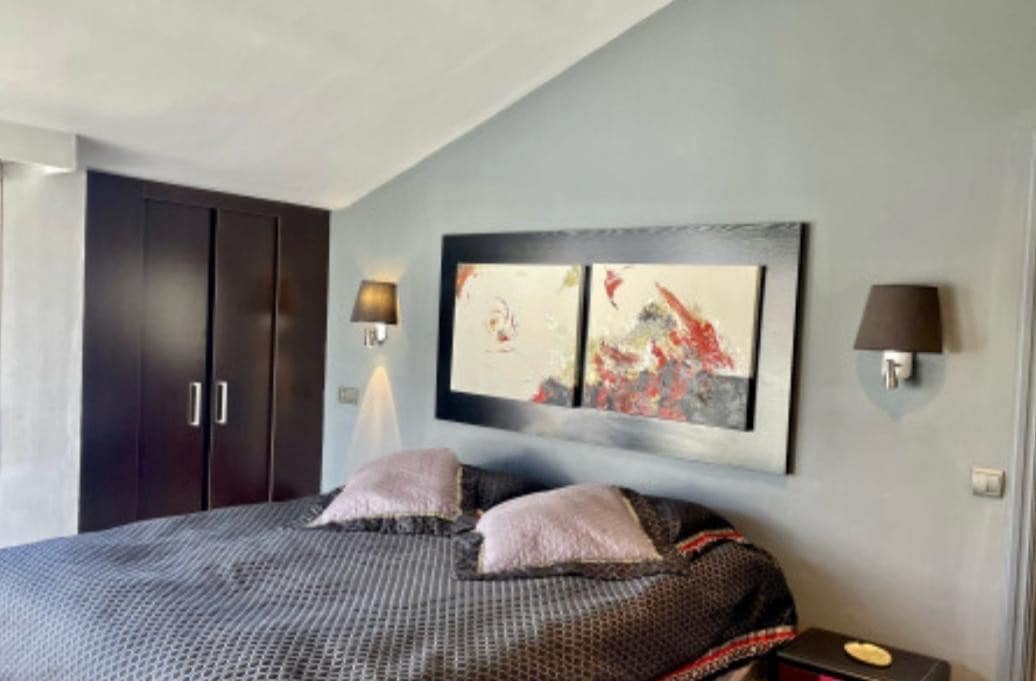 2 makuuhuone Kattohuoneisto myytävänä paikassa Marbella mukana uima-altaan 
autotalli - 650 000 € (Ref: 9616581)