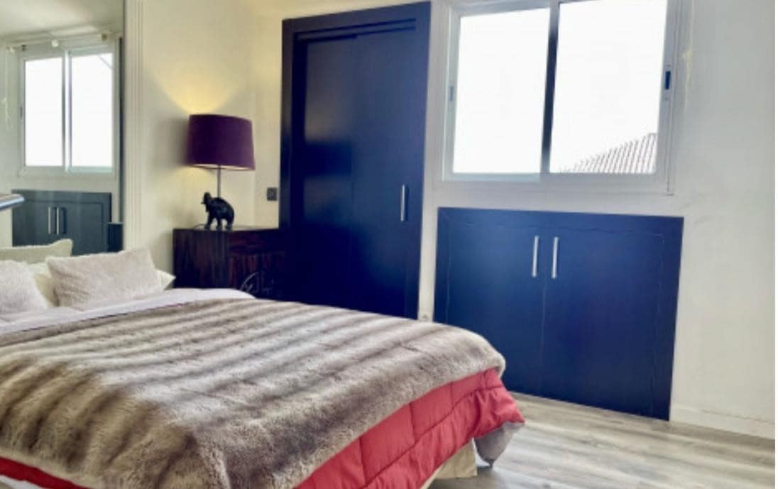 2 makuuhuone Kattohuoneisto myytävänä paikassa Marbella mukana uima-altaan 
autotalli - 650 000 € (Ref: 9616581)