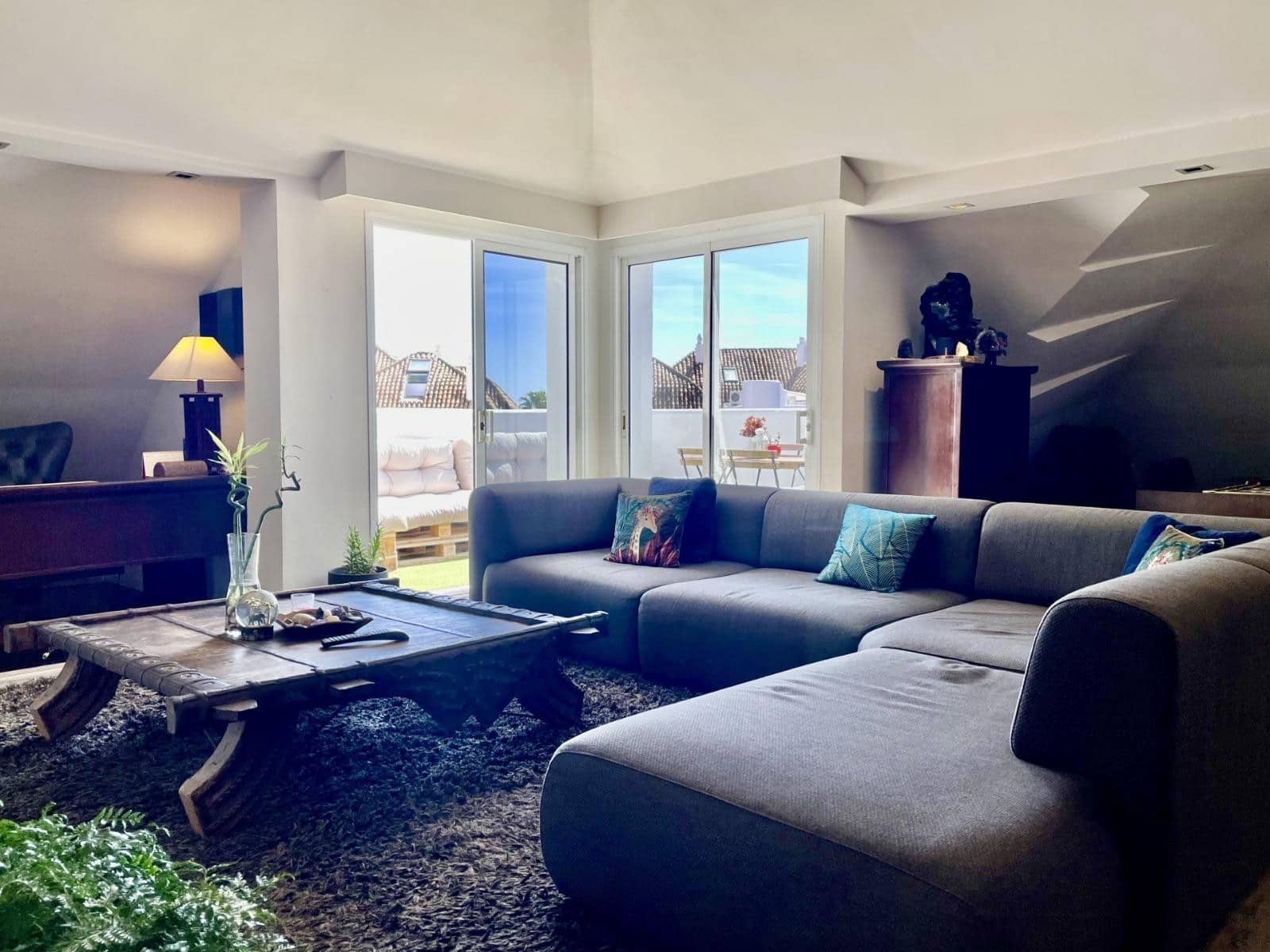 2 makuuhuone Kattohuoneisto myytävänä paikassa Marbella mukana uima-altaan 
autotalli - 650 000 € (Ref: 9616581)