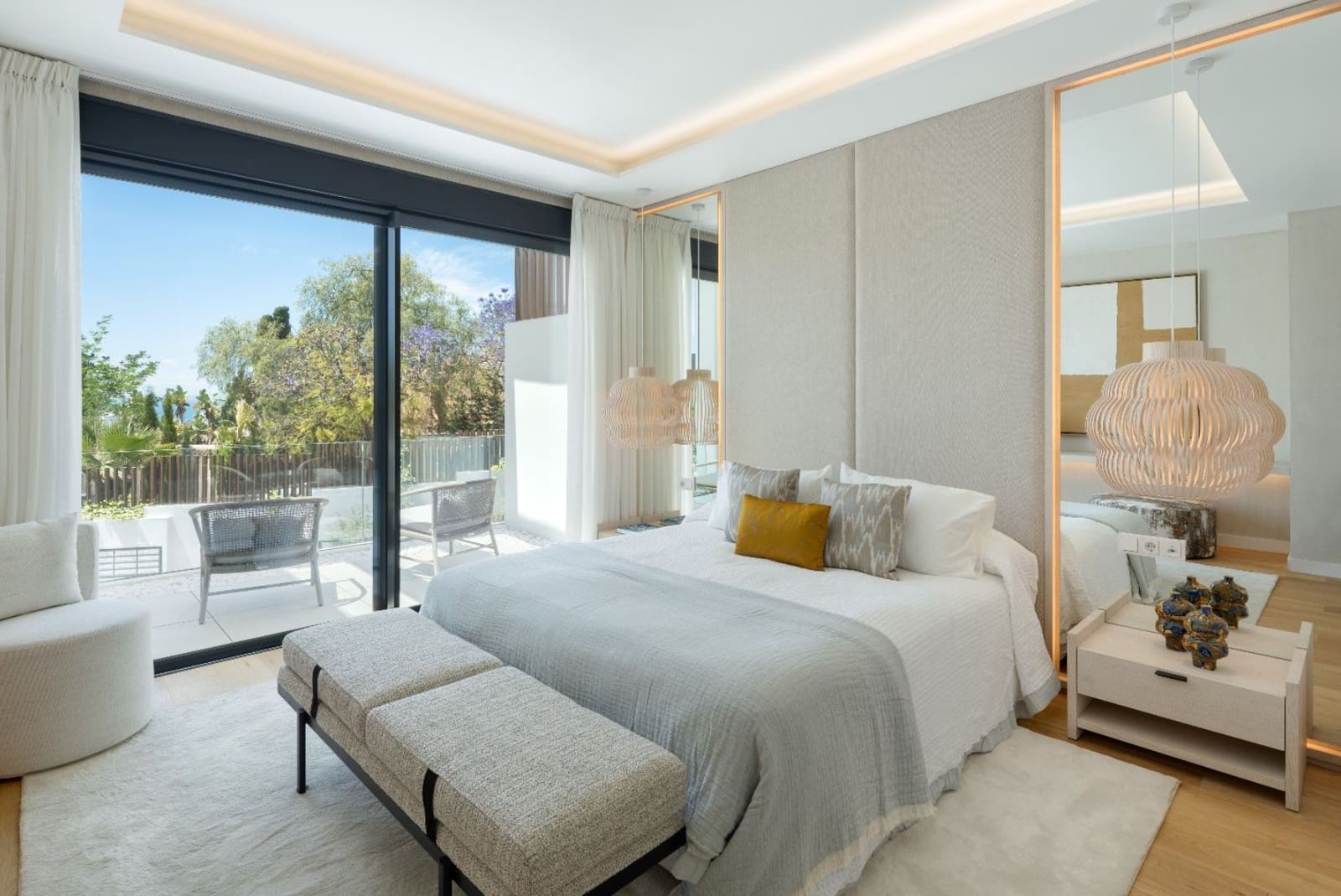 Chalet de 4 habitaciones en Marbella en venta con piscina garaje - 1.675.000 € (Ref: 9616582)