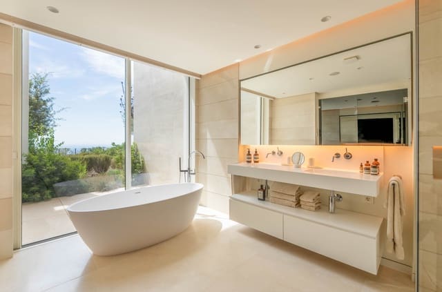 3 Zimmer Apartment zu verkaufen in Marbella mit Pool - 1.795.000 € (Ref: 9616588)