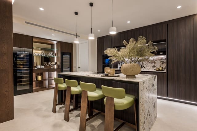 3 bedroom Apartment for sale in Marbella with pool garage - € 2,450,000 (Ref: 9616589)