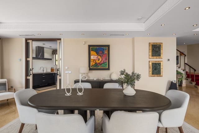 4 soveværelse Penthouse til salg i Marbella med swimmingpool garage - € 2.295.000 (Ref: 9616595)