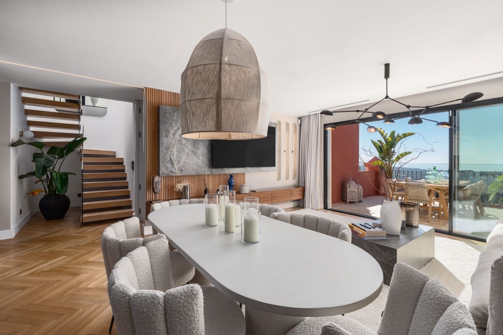 3 slaapkamer Penthouse te koop in Benahavis met zwembad - € 1.950.000 (Ref: 9616596)