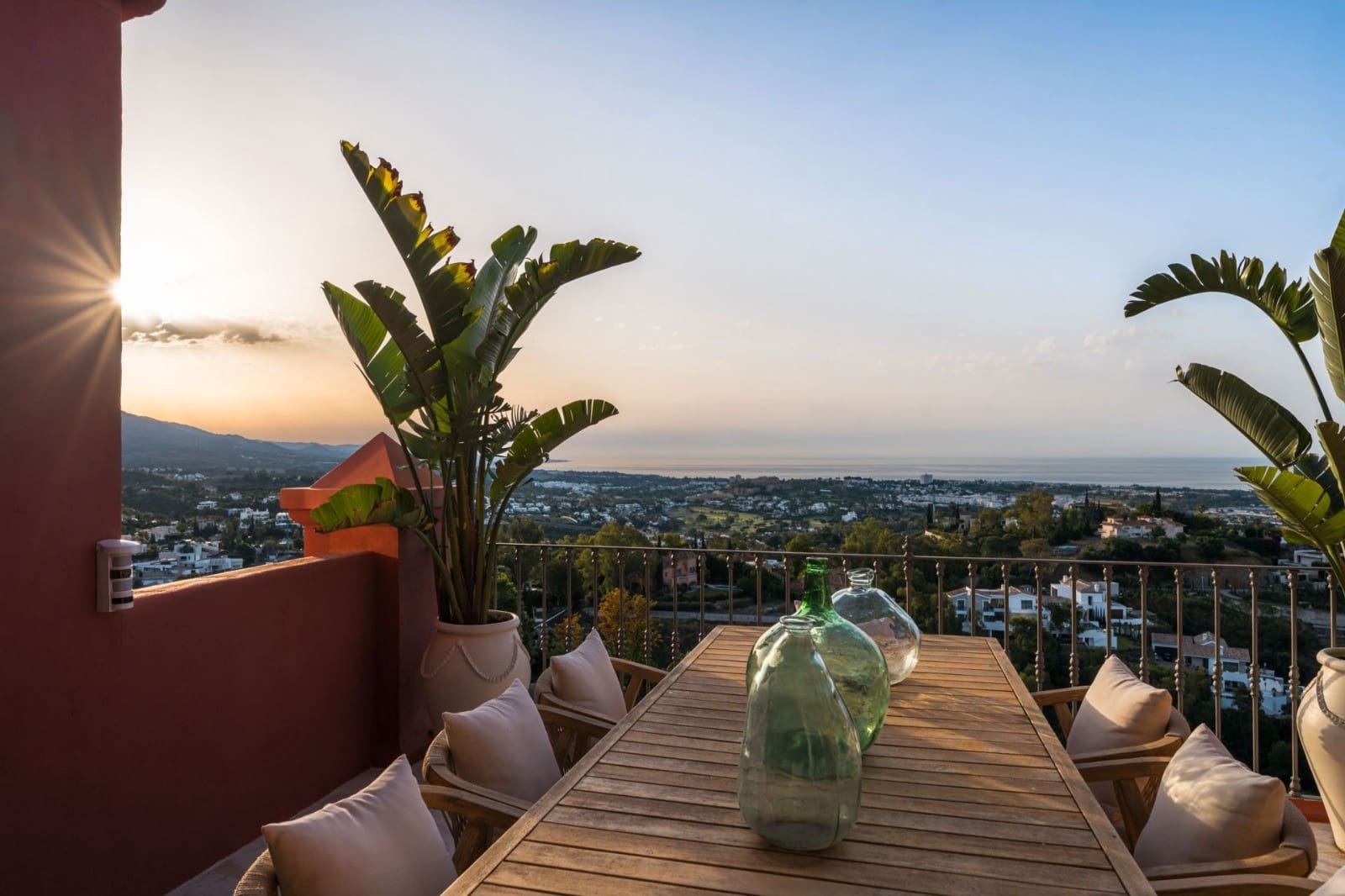 3 slaapkamer Penthouse te koop in Benahavis met zwembad - € 1.950.000 (Ref: 9616596)