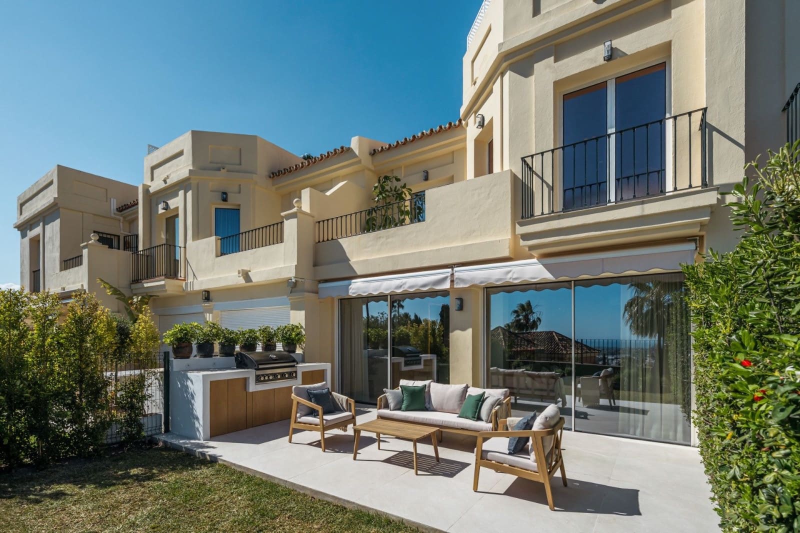 3 slaapkamer Huis te koop in Benahavis met zwembad garage - € 1.650.000 (Ref: 9616597)