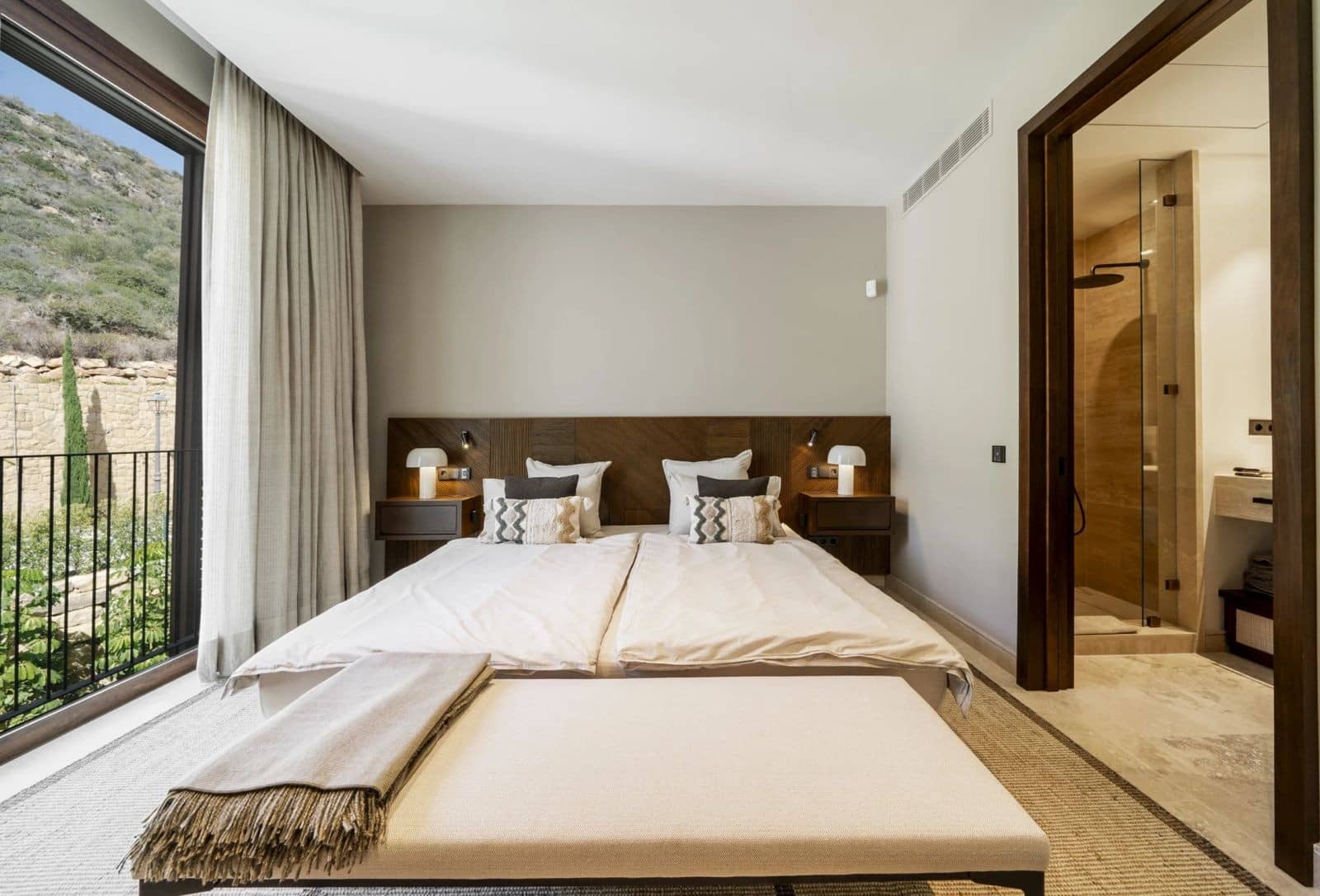 3 bedroom Apartment for sale in Casares with pool garage - € 2,495,000 (Ref: 9616598)