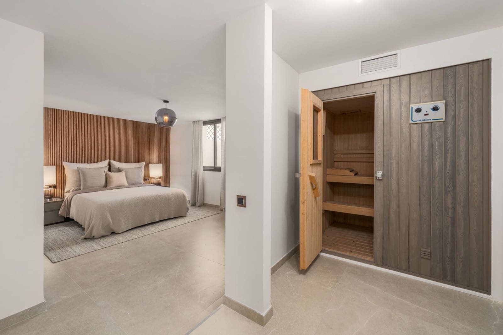 6 sypialnia Willa na sprzedaż w Marbella z basenem garażem - 2 150 000 € (Ref: 9616600)