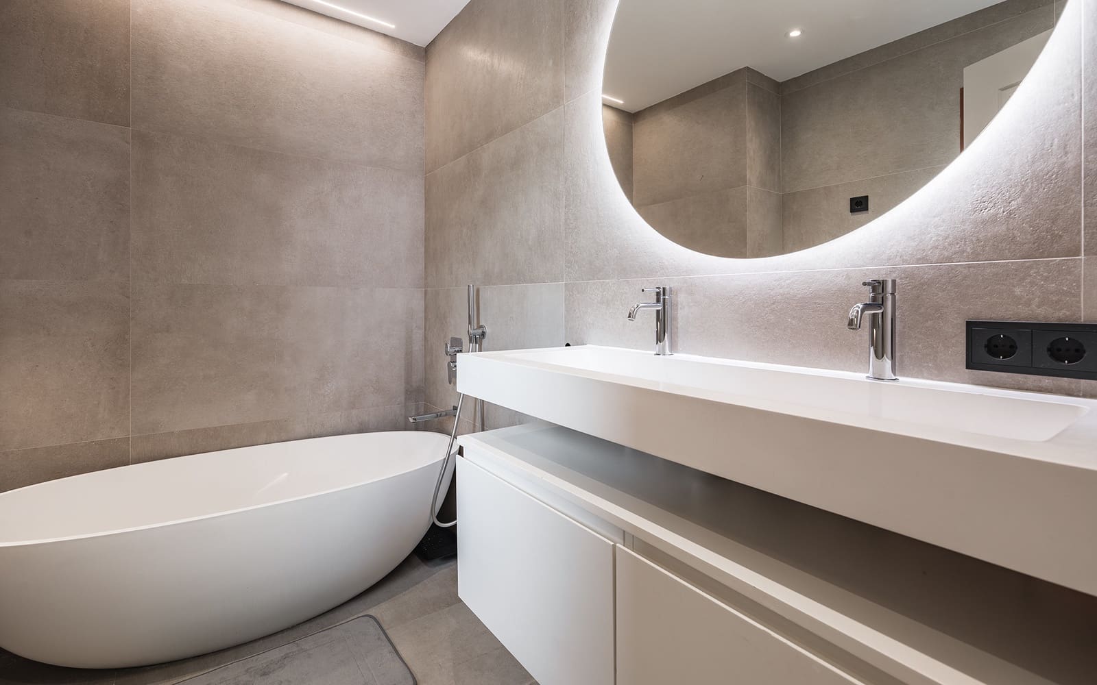 3 sypialnia Apartament na sprzedaż w Benahavis z basenem garażem - 795 000 € (Ref: 9616601)