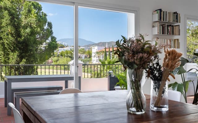 4 slaapkamer Huis te koop in Benahavís met zwembad garage - € 945.000 (Ref: 9616603)