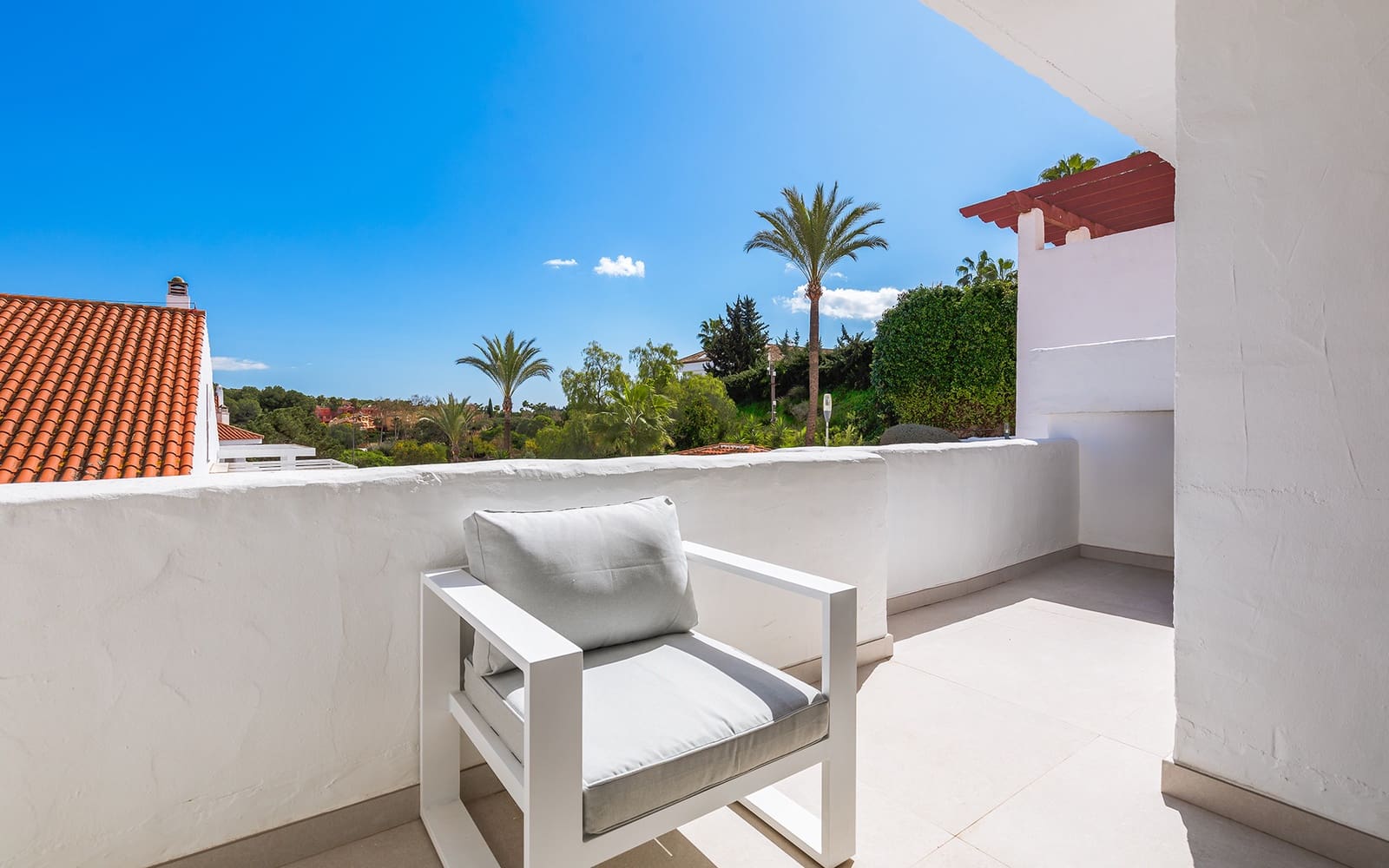 2 Zimmer Apartment zu verkaufen in Marbella mit Pool Garage - 670.000 € (Ref: 9616604)