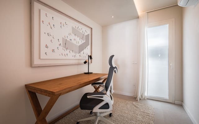 2 slaapkamer Appartement te koop in Marbella met zwembad garage - € 670.000 (Ref: 9616604)