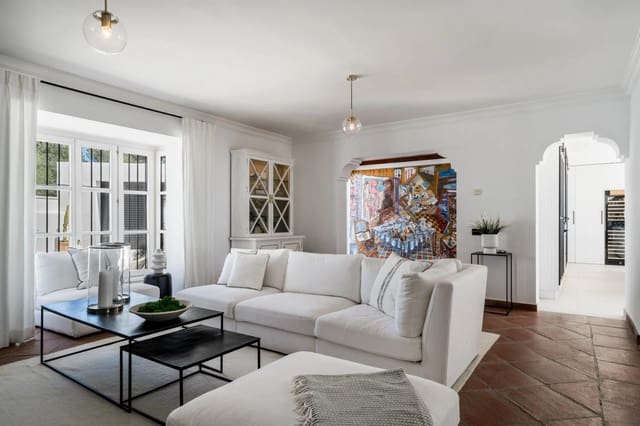 4 Zimmer Villa zu verkaufen in Benahavís mit Pool Garage - 2.250.000 € (Ref: 9616607)