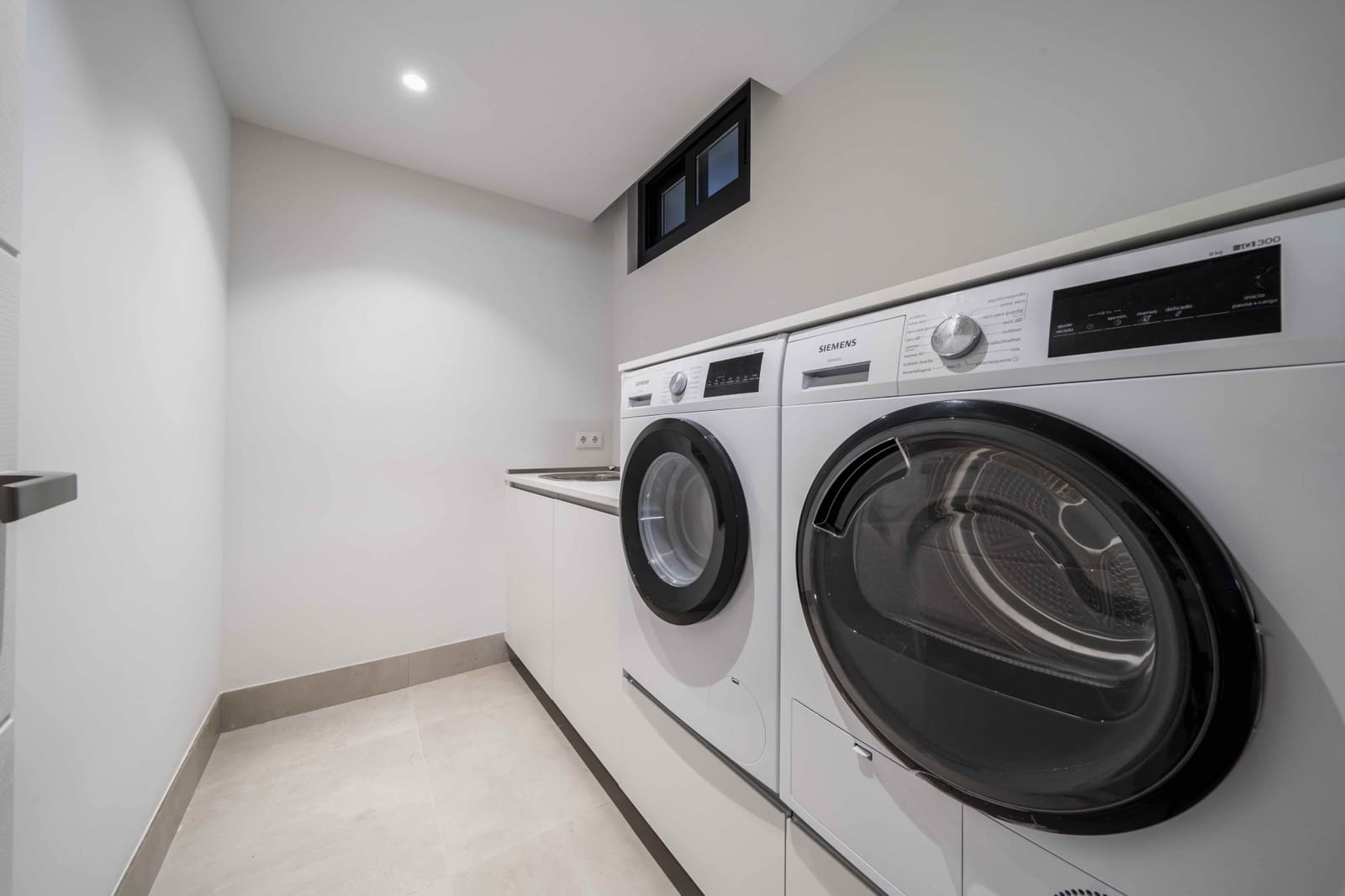 4 quarto Moradia para venda em Marbella com piscina garagem - 1 750 000 € (Ref: 9616617)