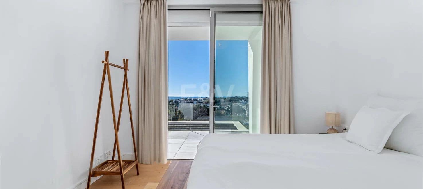 4 quarto Moradia para venda em Marbella com piscina garagem - 2 175 000 € (Ref: 9616622)