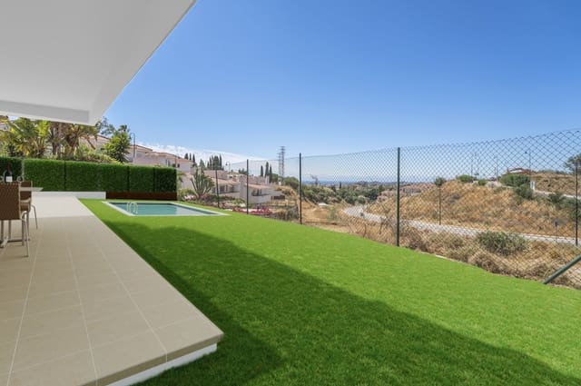 3 bedroom Villa for sale in Mijas Costa, Mijas with pool garage - € 750,000 (Ref: 9616627)