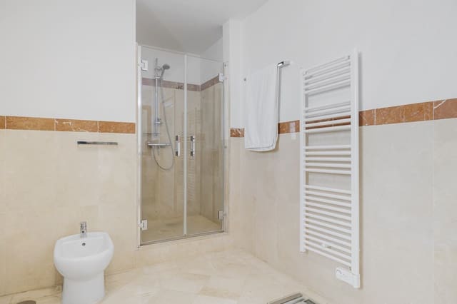 5 soverom Hus til salgs i Benahavís med svømmebasseng garasje - € 1 095 000 (Ref: 9616628)