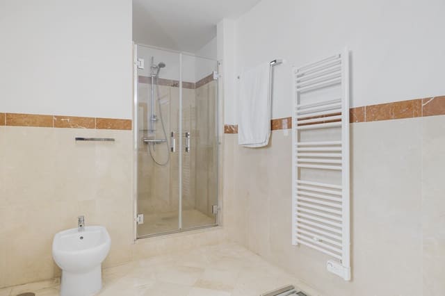 5 slaapkamer Huis te koop in Benahavís met zwembad garage - € 995.000 (Ref: 9616628)