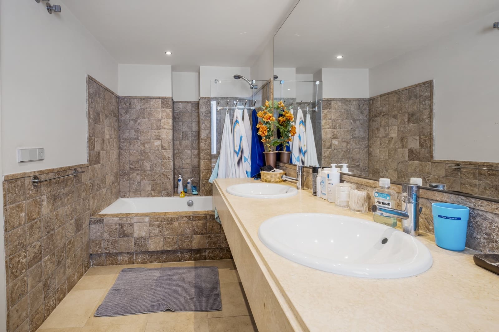 3 soveværelse Penthouse til salg i Marbella med swimmingpool garage - € 1.075.000 (Ref: 9616630)