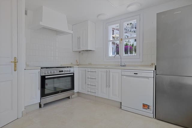3 soverom Hus til salgs i La Heredia, Benahavís med svømmebasseng - € 550 000 (Ref: 9616631)