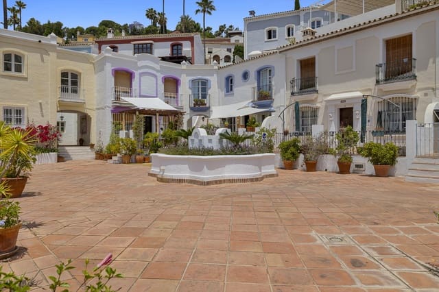 3 soverom Hus til salgs i La Heredia, Benahavís med svømmebasseng - € 550 000 (Ref: 9616631)