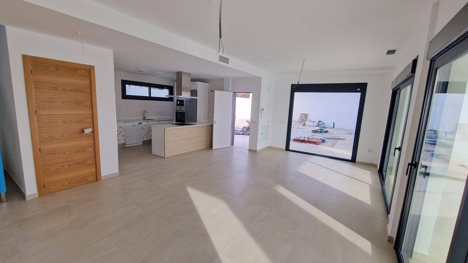 4 soveværelse Villa til salg i Manilva med swimmingpool garage - € 730.000 (Ref: 9616633)
