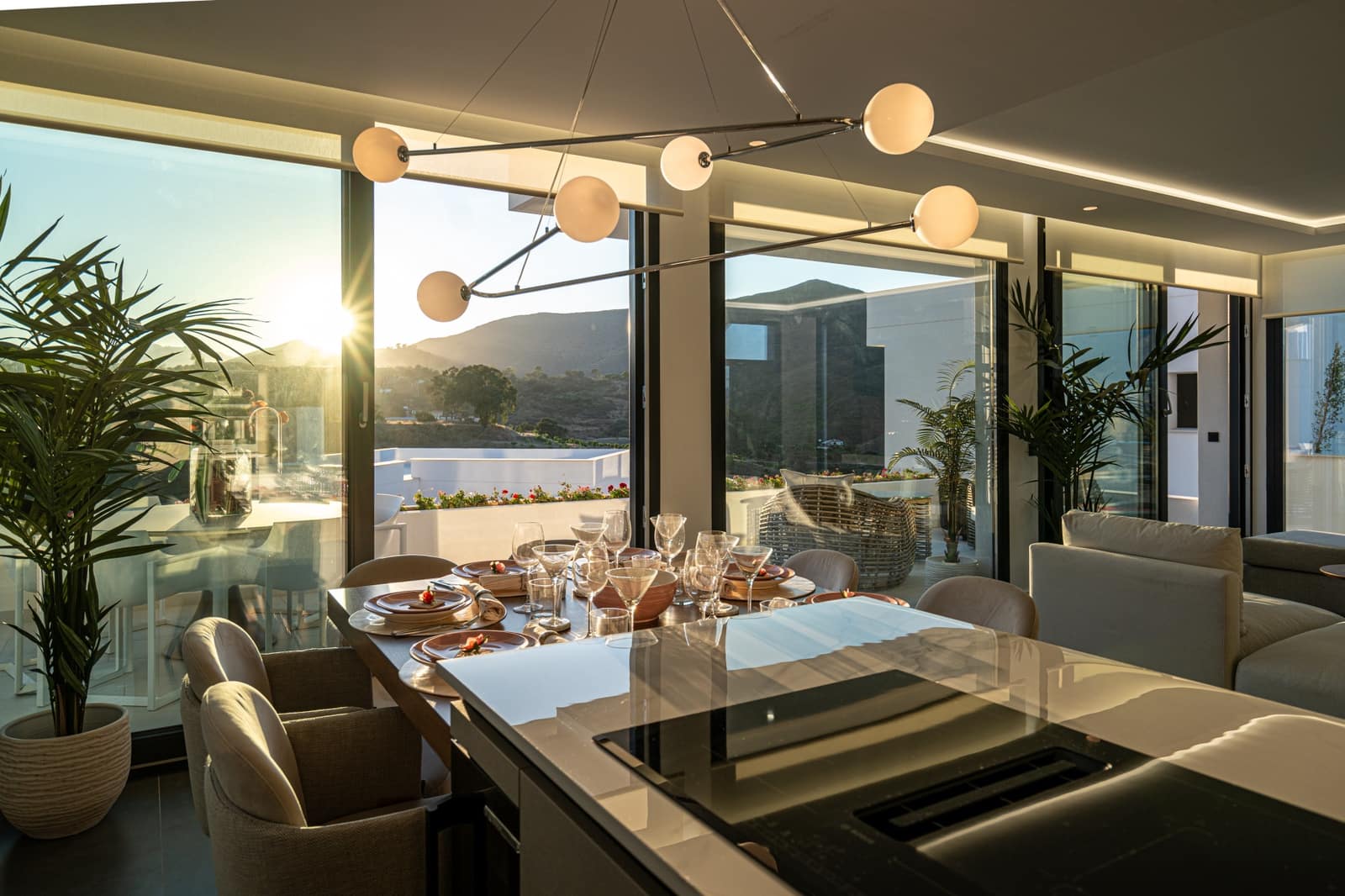 4 sypialnia Willa na sprzedaż w La Cala de Mijas z basenem garażem - 1 150 000 € (Ref: 9616639)