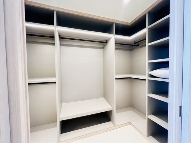 4 makuuhuone Huoneisto myytävänä paikassa Málaga kaupunki mukana uima-altaan 
autotalli - 2 236 000 € (Ref: 9616651)