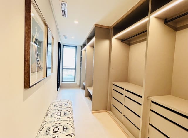 4 makuuhuone Huoneisto myytävänä paikassa Málaga kaupunki mukana uima-altaan 
autotalli - 2 236 000 € (Ref: 9616651)