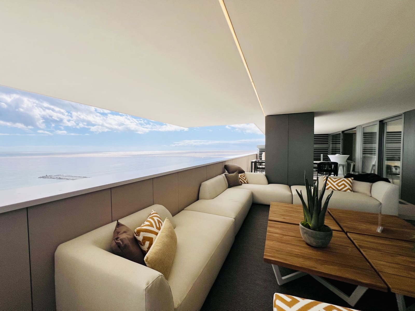 4 soverom Leilighet til salgs i Malaga by med svømmebasseng garasje - € 2 236 000 (Ref: 9616651)