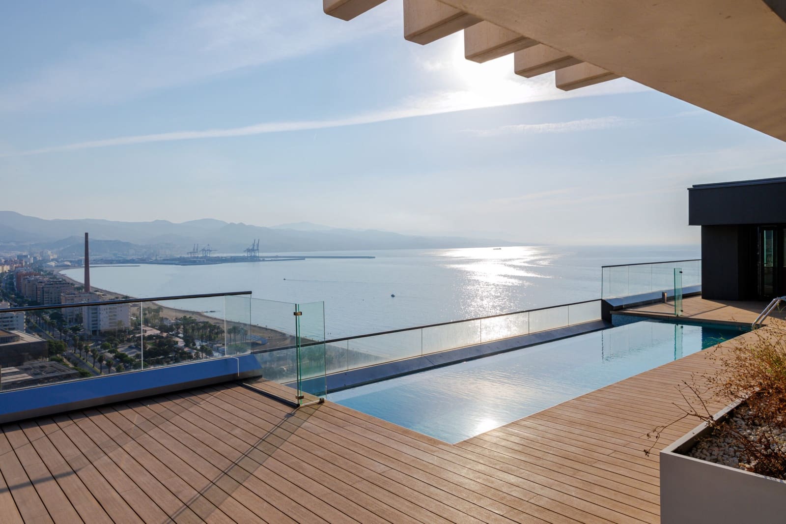 4 quarto Penthouse para venda em Malaga cidade com piscina garagem - 4 408 000 € (Ref: 9616651)