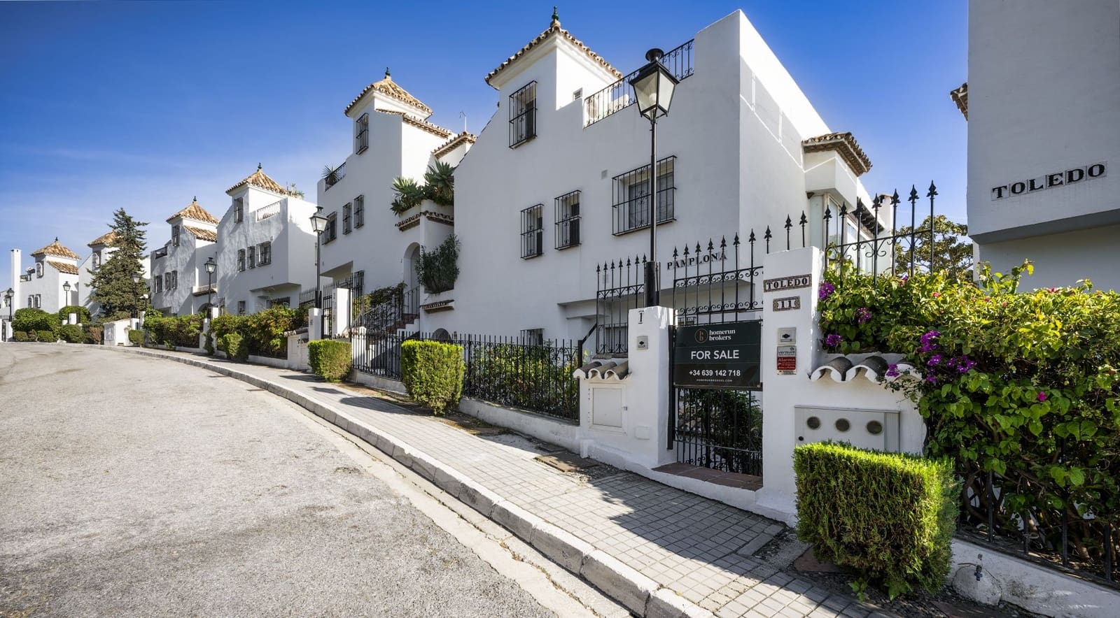4 soverom Hus til salgs i Marbella med svømmebasseng garasje - € 1 695 000 (Ref: 9616655)