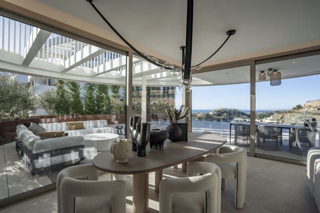 2 bedroom Apartment for sale in Marbella with pool garage - € 899,000 (Ref: 9616659)