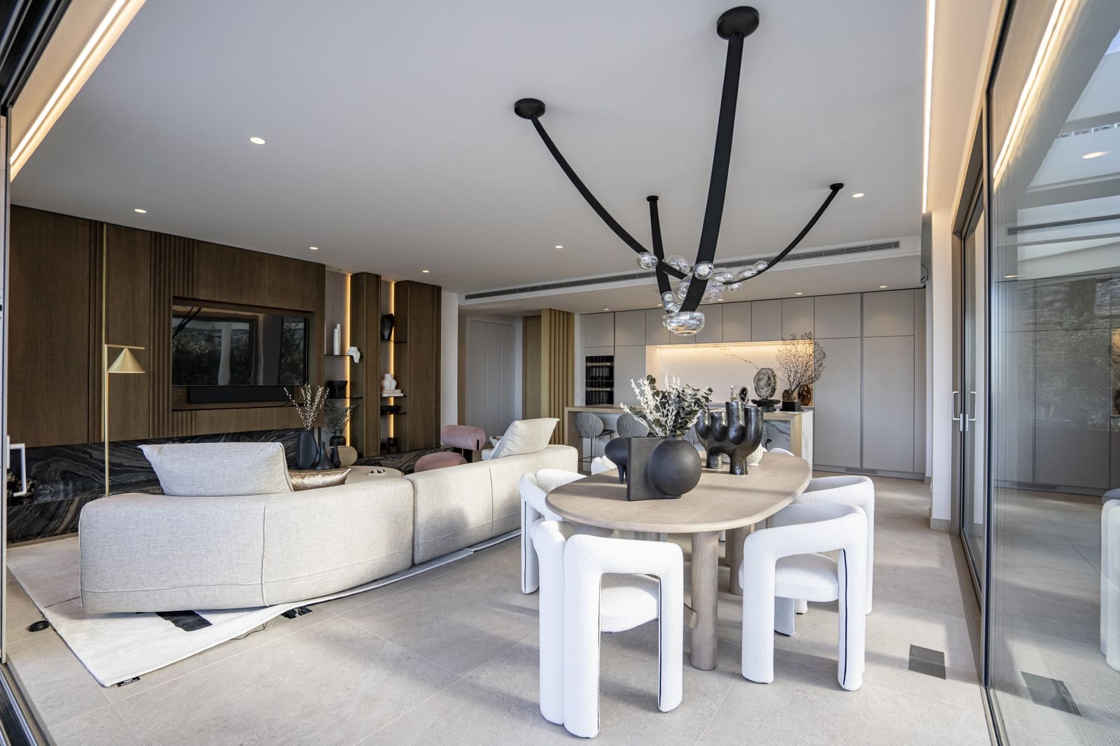 2 makuuhuone Huoneisto myytävänä paikassa Marbella mukana uima-altaan 
autotalli - 899 000 € (Ref: 9616659)