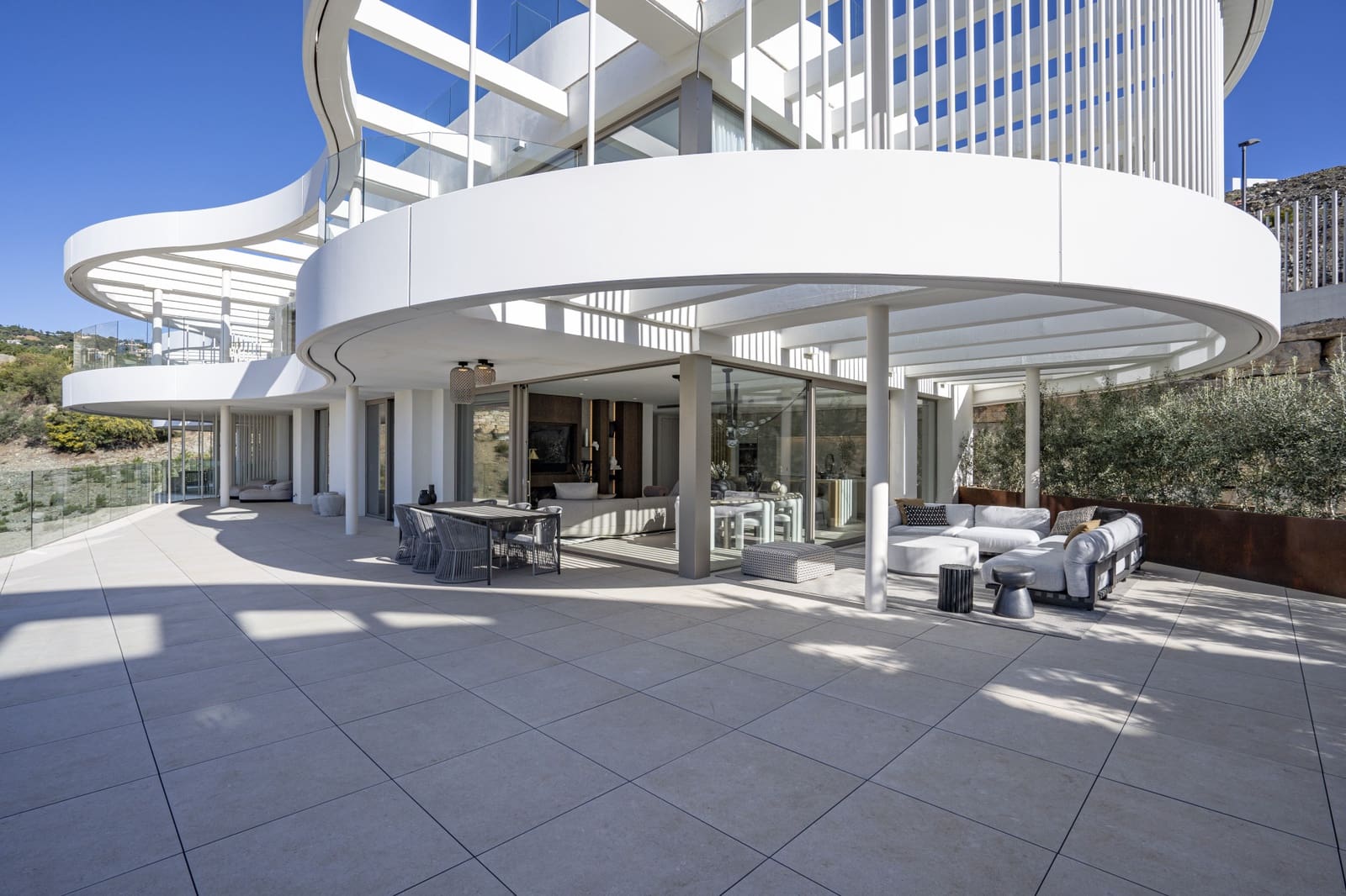 2 makuuhuone Huoneisto myytävänä paikassa Marbella mukana uima-altaan 
autotalli - 899 000 € (Ref: 9616659)