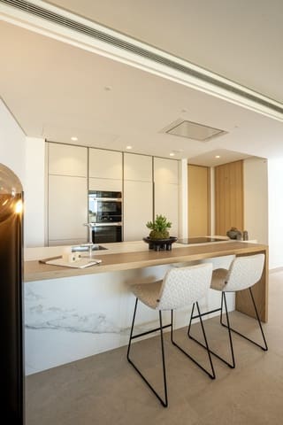 3 slaapkamer Appartement te koop in Marbella met zwembad garage - € 1.395.000 (Ref: 9616660)