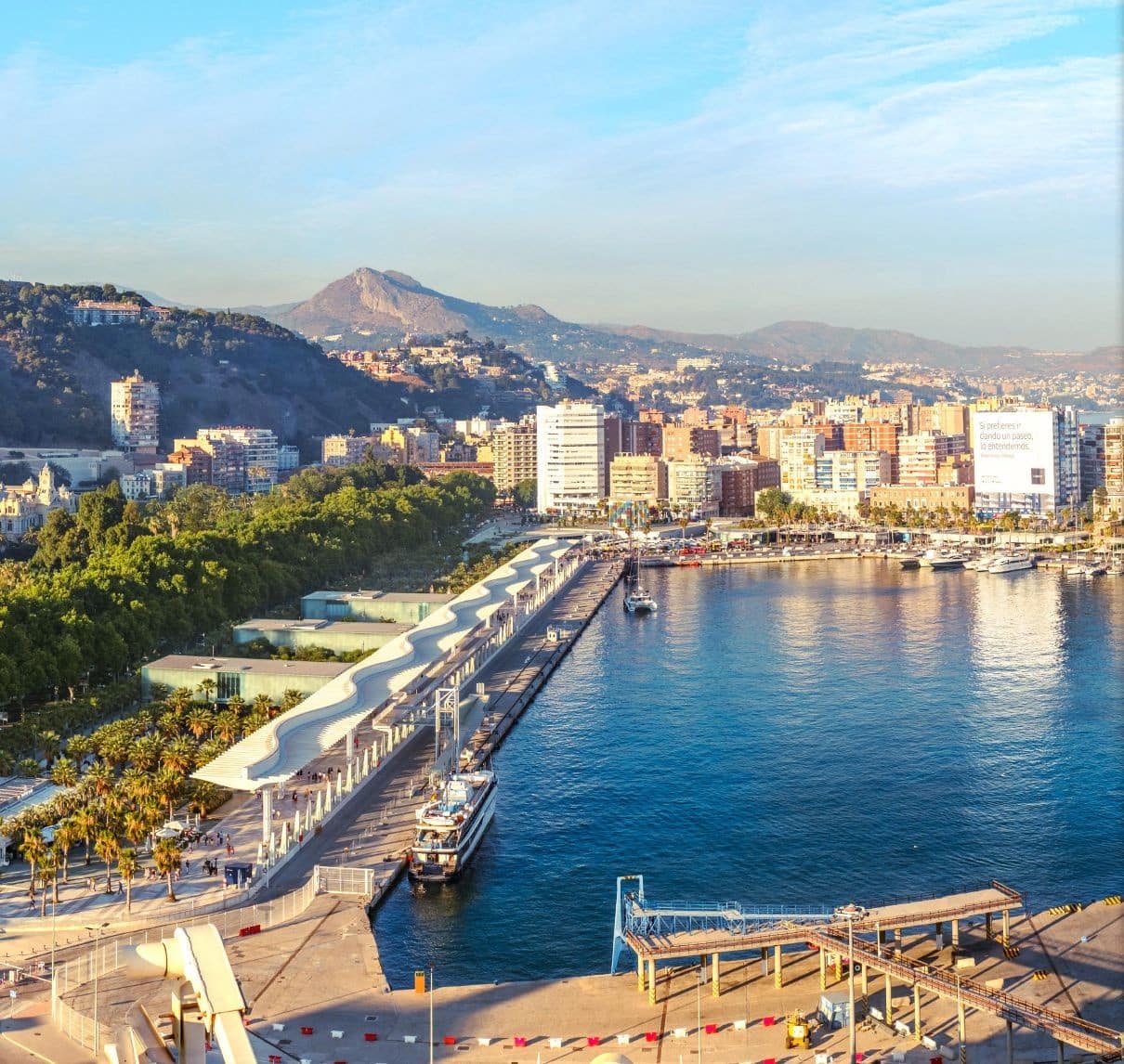 2 slaapkamer Appartement te koop in Malaga stad met zwembad garage - € 1.190.000 (Ref: 9616676)