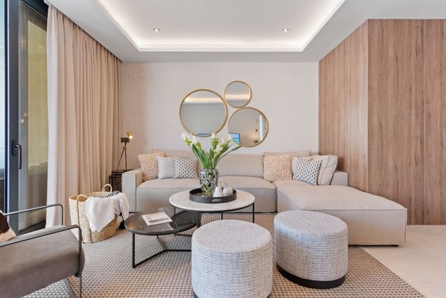 5 soveværelse Byhus til salg i Marbella med swimmingpool garage - € 2.395.000 (Ref: 9616677)